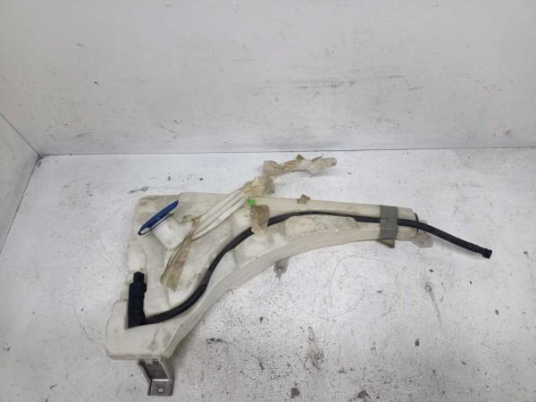 RESERVOIR LAVE GLACE VW TOUAREG /PORSCHE CAYENNE 2002-2010 - Vue 1